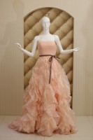 /album/ao-c%c6%b0%e1%bb%9bi-m%c3%a0u/ao-cuoi-mau-2-jpg/