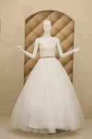 /album/ao-c%c6%b0%e1%bb%9bi-l%e1%bb%87ch-vai/ao-cuoi-lech-vai-1-jpg/